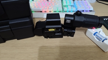 內紅點558 + 3倍G33 + 瞄具電池 + 電池充電盒