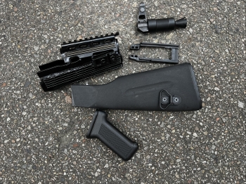 AK GBB配件 鋼製火冒 槍托可以裝上GHK的玩具 圖中全部1000元