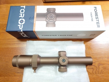 暫售!!!!!  Vector Optics 維特 Forester 1-8X24 FDE LPVO 狙擊鏡-39 沙色 狙擊鏡 瞄準鏡 全新未使用