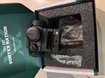 Vortex cross 內紅點 真品