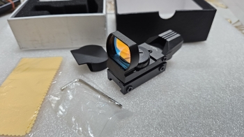 ＜近全新＞ 虹膜 紅點 快瞄鏡 四種分化切換 11段亮度調整  上下左右可調