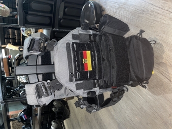 整套裝備合賣 含2套作戰服 大尺碼S、大尺碼M