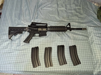 WE M4A1 GBB V2系統（含彈匣）