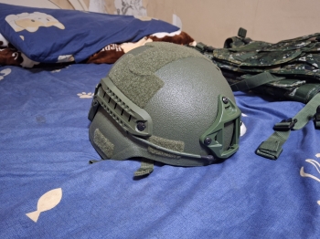 悍霖MICH2000真品防彈頭盔（含頭盔上的配件，因衛生問題不含海綿內襯）