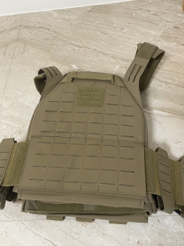 快拆式戰術背心