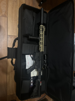 VFC X A-PLUS MK16 URG-I 11.5 瓦斯槍 可調初速 原廠精密管+槍上配件+彈匣兩個+槍袋