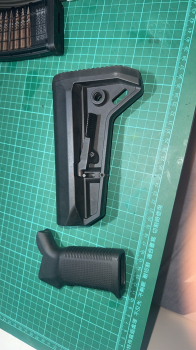 雙鷹N4後拖跟握把