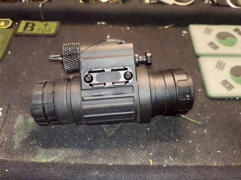 殺肉或裝飾用真品夜視鏡外殼