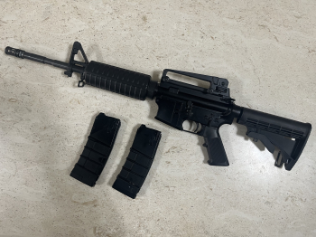 KJ M4 1槍2夾 9成新