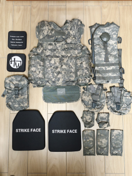 全新美軍公發 ACU IOTV Gn1 防彈作戰背心 含3A凱夫勒內襯 + 2塊IV正/反面抗彈板 + 2塊IV抗彈側腰板