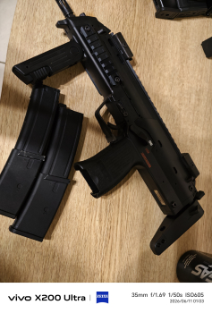 VFC MP7A1 一槍兩匣