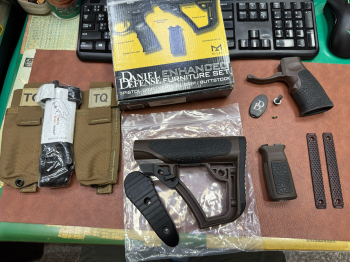 Daniel Defense M-Lok握把+槍托組
