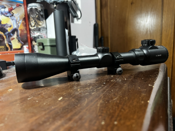 Tasco 3-9X40 狙擊鏡（有紅綠光可調整）