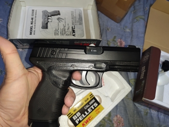 Kwc 直壓co2 兩把 Kwc 直壓co2 兩把