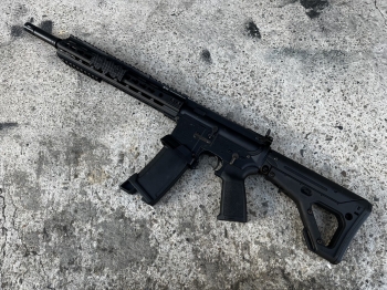 二手 KWA KSC LM4 一槍一匣 原價10040下殺售價 5000 二手 KWA KSC LM4 一槍一匣 原價10040下殺售價 5000