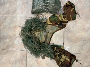 上身 吉利服 (含草) 上身 吉利服 (含草)