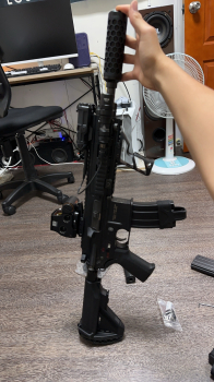 VFC HK416C (AEG)兩夾改後拖內管拉長內部有改(不含外部配件) VFC HK416C (AEG)兩夾改後拖內管拉長內部有改(不含外部配件)