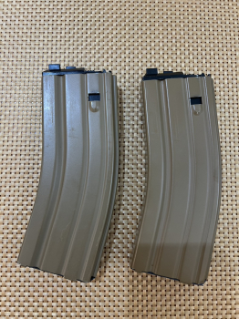 g17 gen5抑制器/一體鏡座/we m4彈夾/acetech發光器/ We g17 鋼外管/小海螺 g17 gen5抑制器/一體鏡座/we m4彈夾/acetech發光器/ We g17 鋼外管/小海螺