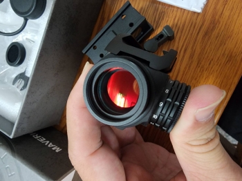 Vector Optics 維特 Maverick 1×22 MIL 快拆內紅點 SCRD-38 Vector Optics 維特 Maverick 1×22 MIL 快拆內紅點 SCRD-38