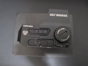 Holy Warrior 悍武 聖戰士 SZ-1 智能內紅點快瞄鏡 12種準星 陀螺儀 IP68防水 電量溫度偵測原,售$1500(原定價$3880) Holy Warrior 悍武 聖戰士 SZ-1 智能內紅點快瞄鏡 12種準星 陀螺儀 IP68防水 電量溫度偵測原,售$1500(原定價$3880)