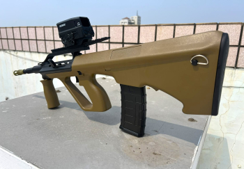 沙色 AUG 電動水彈槍 (已售出) 沙色 AUG 電動水彈槍 (已售出)