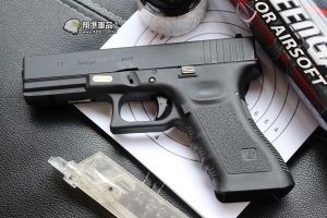 【翔準軍品AOG】 G17 5套件 WE G17+恐龍瓦斯+100張靶紙+填彈器 套件 超值 標靶 打靶 練習 競技 比賽