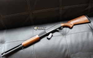【翔準國際AOG】S&T 手拉空氣槍 M870 middle 散彈槍 BB槍 全金屬 實木 DA-SPG-06