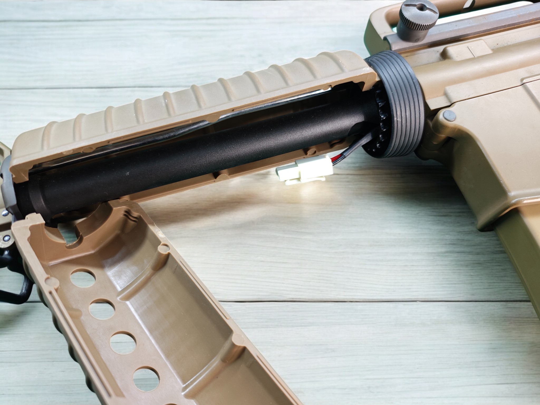 【翔準AOG】《二手槍》(僅存一隻) WE M4A1 沙 AEG 電動槍 殺肉槍 一槍 超值 超划算 收藏 愛槍 拆零件 DIY A0004 【翔準AOG】《二手槍》(僅存一隻) WE M4A1 沙 AEG 電動槍 殺肉槍 一槍 超值 超划算 收藏 愛槍 拆零件 DIY A0004