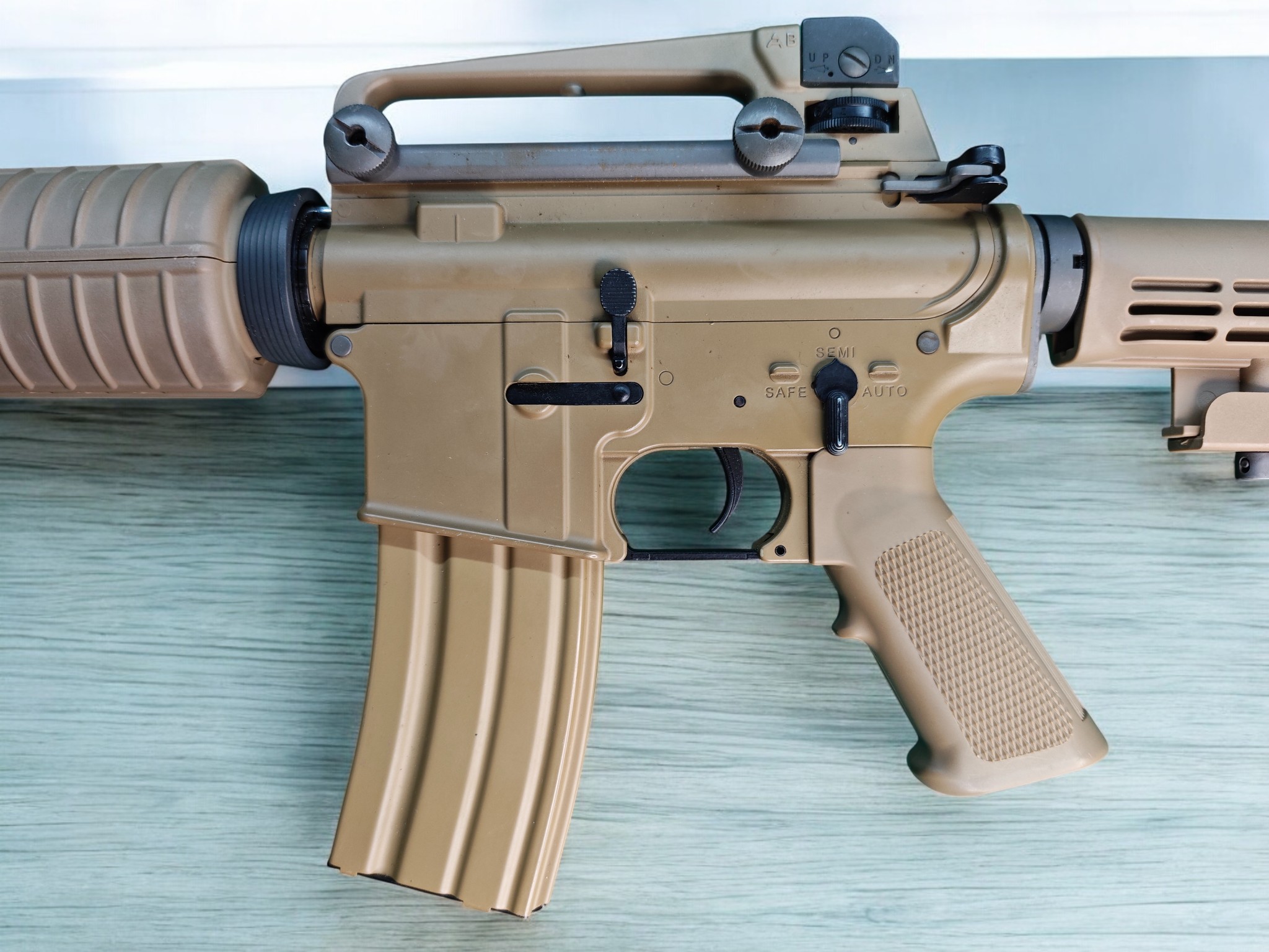 【翔準AOG】《二手槍》(僅存一隻) WE M4A1 沙 AEG 電動槍 殺肉槍 一槍 超值 超划算 收藏 愛槍 拆零件 DIY A0004 【翔準AOG】《二手槍》(僅存一隻) WE M4A1 沙 AEG 電動槍 殺肉槍 一槍 超值 超划算 收藏 愛槍 拆零件 DIY A0004