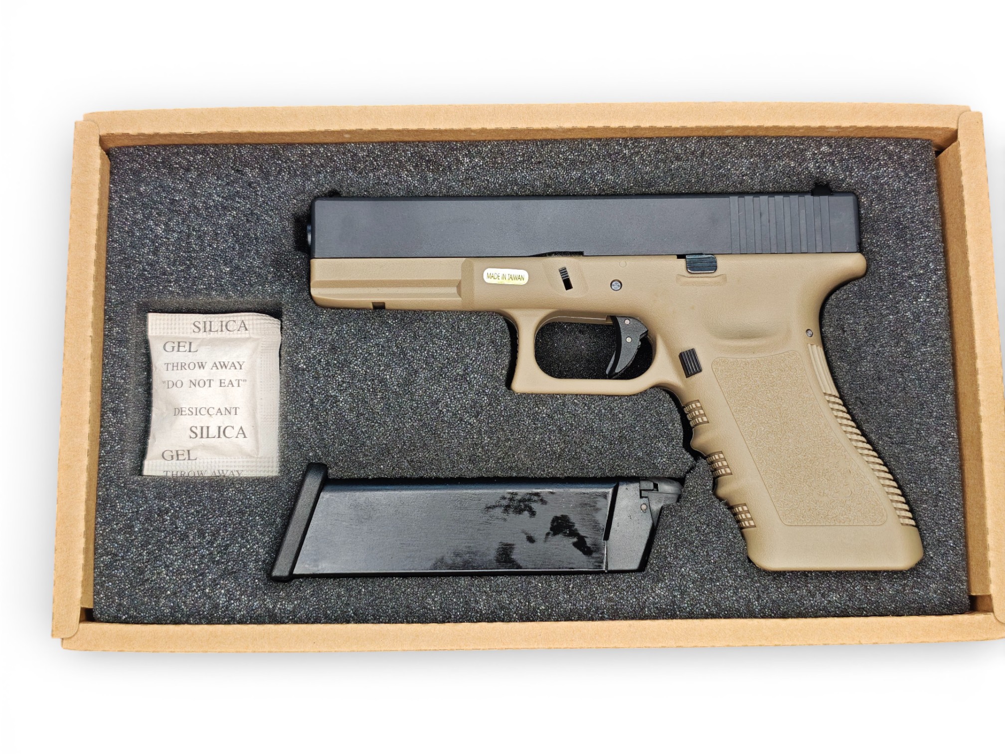  【翔準AOG】《二手槍》(僅存一隻) Glock17 沙 瓦斯槍 一槍 超值 超划算 收藏 愛槍 拆零件 DIY  D0012