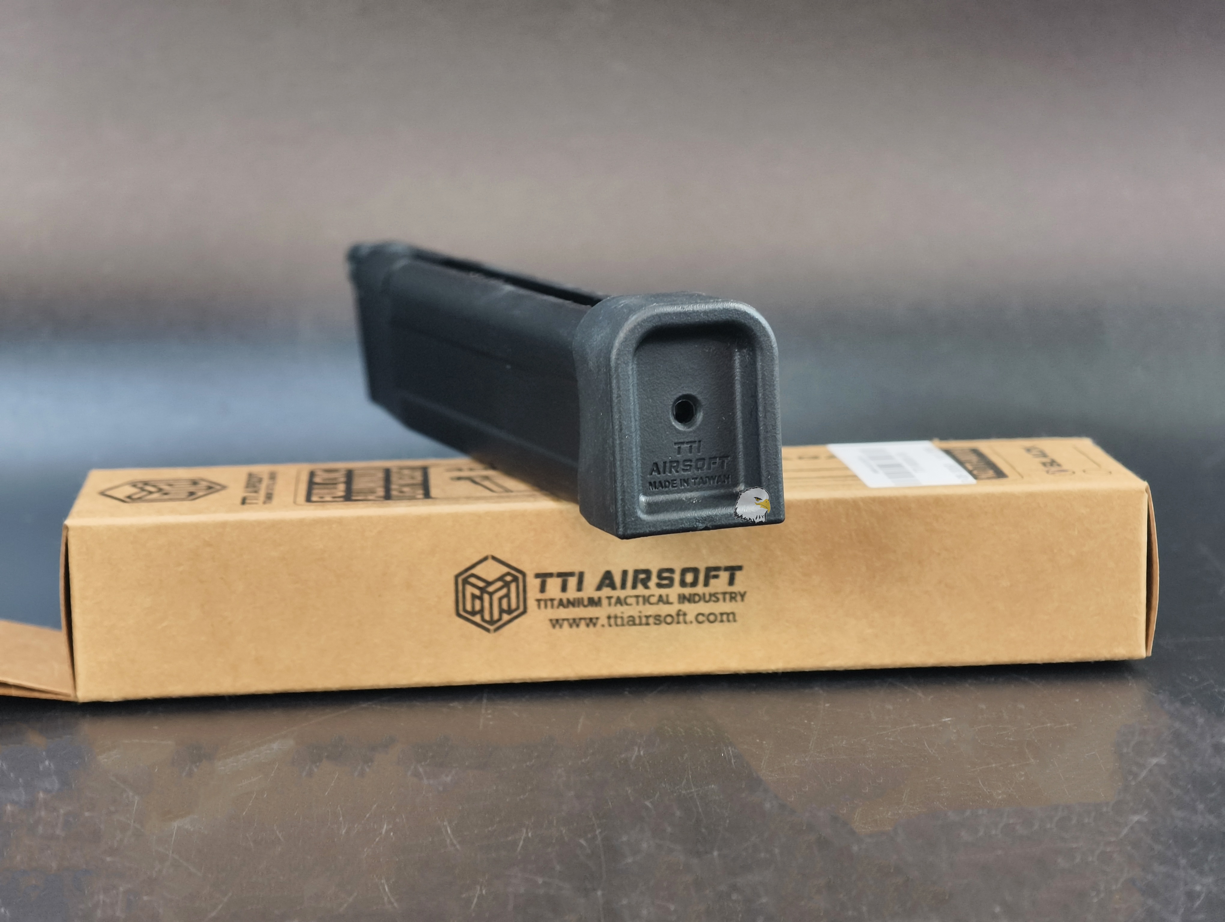 【翔準AOG】TTI airsoft Hi-capa 40發 輕量化長彈匣 (黑)TTI-M0006B 適用TM/WE/VORSK/ARMY 【翔準AOG】TTI airsoft Hi-capa 40發 輕量化長彈匣 (黑)TTI-M0006B 適用TM/WE/VORSK/ARMY