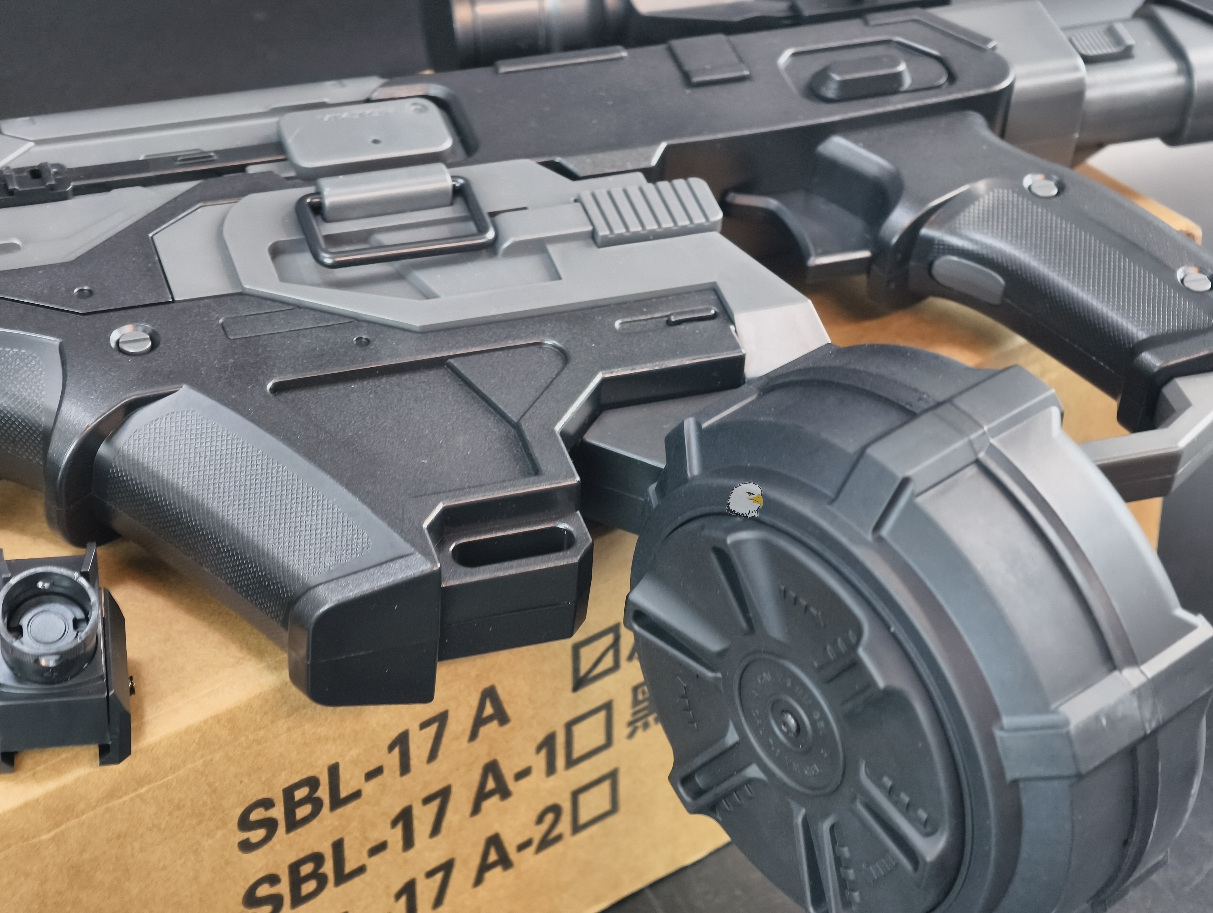 【翔準AOG】SBL-17A短劍 戰術未來款電動水彈槍(彈鼓版)G50DPDA短版戰術電動款 電動槍7-8mm連發款 【翔準AOG】SBL-17A短劍 戰術未來款電動水彈槍(彈鼓版)G50DPDA短版戰術電動款 電動槍7-8mm連發款