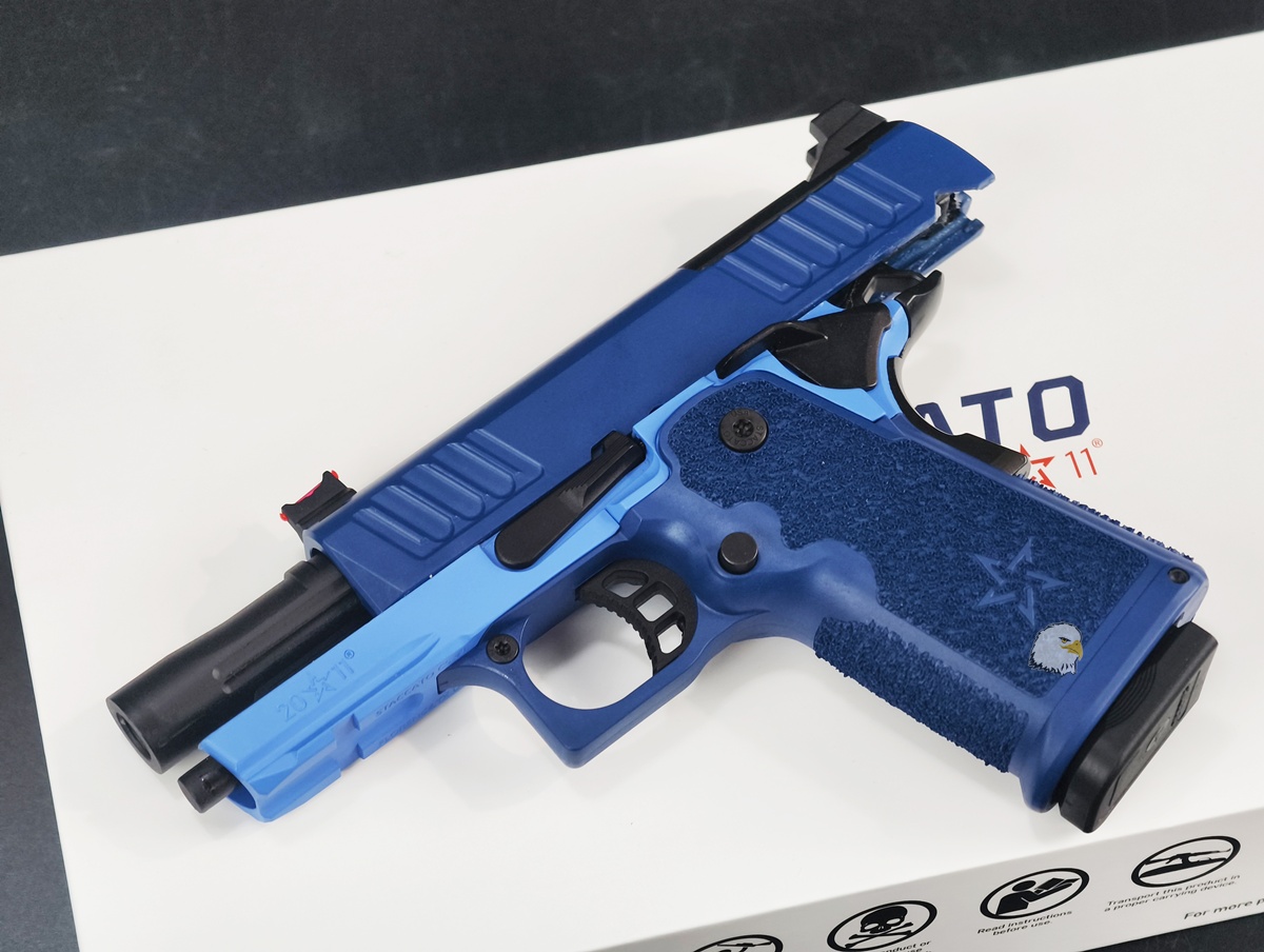 【翔準AOG】EMG Staccato CS 藍色 新版瓦斯手槍D-08-0807CB(Master Grip)瓦斯槍 GBB藍版 【翔準AOG】EMG Staccato CS 藍色 新版瓦斯手槍D-08-0807CB(Master Grip)瓦斯槍 GBB藍版