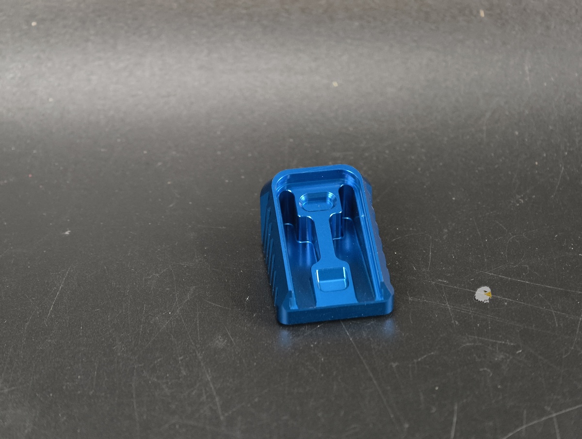 【翔準AOG】MITA P098 中型加厚版 Glock CNC 鋁合金彈匣底座 MITA-P098-BL(Middle) 【翔準AOG】MITA P098 中型加厚版 Glock CNC 鋁合金彈匣底座 MITA-P098-BL(Middle)