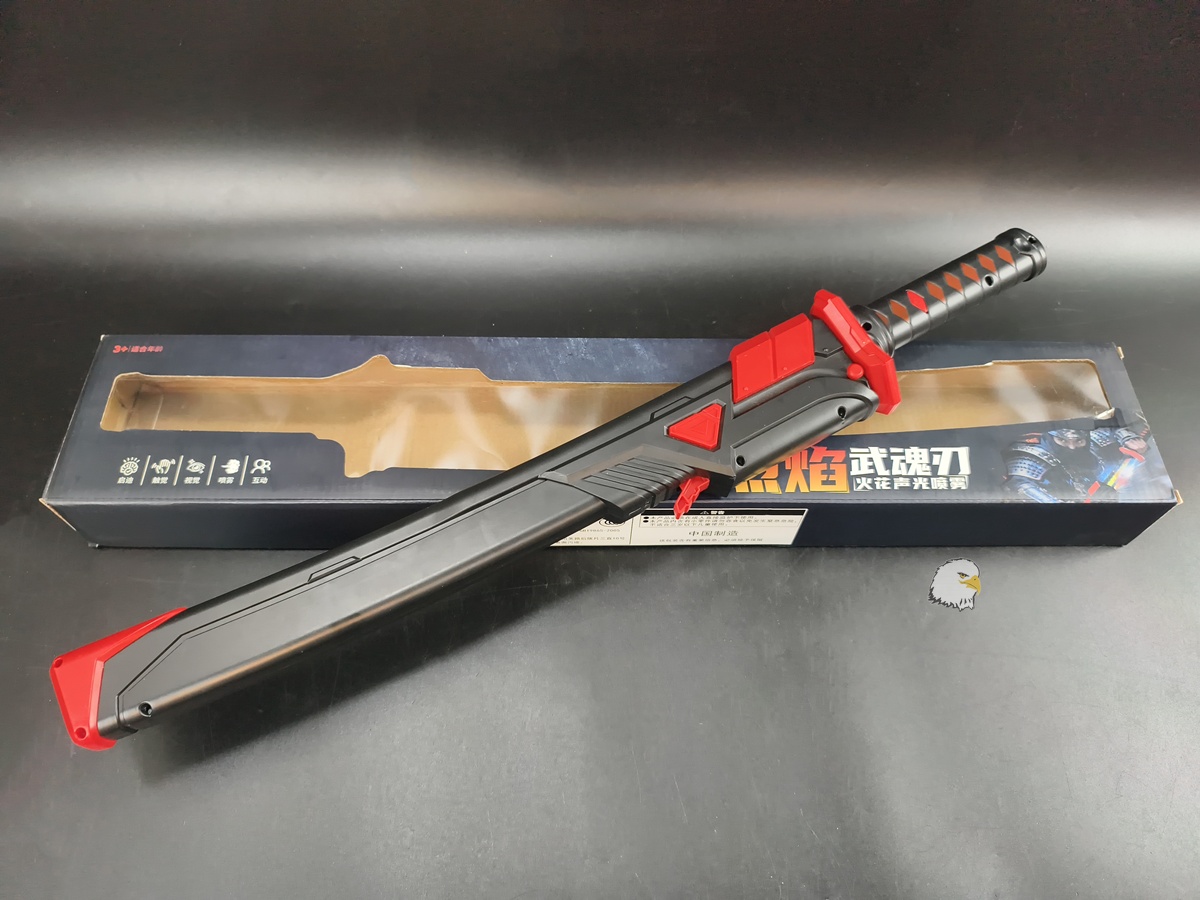 【翔準AOG】烈焰武士刀魂(紅/灰)火花/噴煙/發光LG049DA 電動發光刀 噴煙 LED 充電式光刃發光音效cosplay夜拍道具派對活動禮物攝影 【翔準AOG】烈焰武士刀魂(紅/灰)火花/噴煙/發光LG049DA 電動發光刀 噴煙 LED 充電式光刃發光音效cosplay夜拍道具派對活動禮物攝影