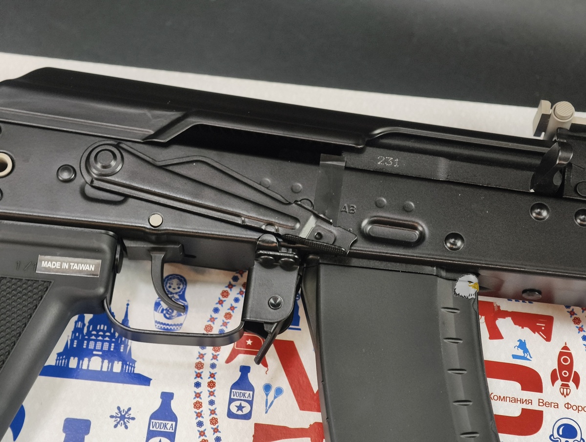 【翔準AOG】VFC AV105/AK105 GBB 瓦斯步槍 VF2-AK105-BK81 AK 瓦斯槍俄式步槍生存遊戲 【翔準AOG】VFC AV105/AK105 GBB 瓦斯步槍 VF2-AK105-BK81 AK 瓦斯槍俄式步槍生存遊戲