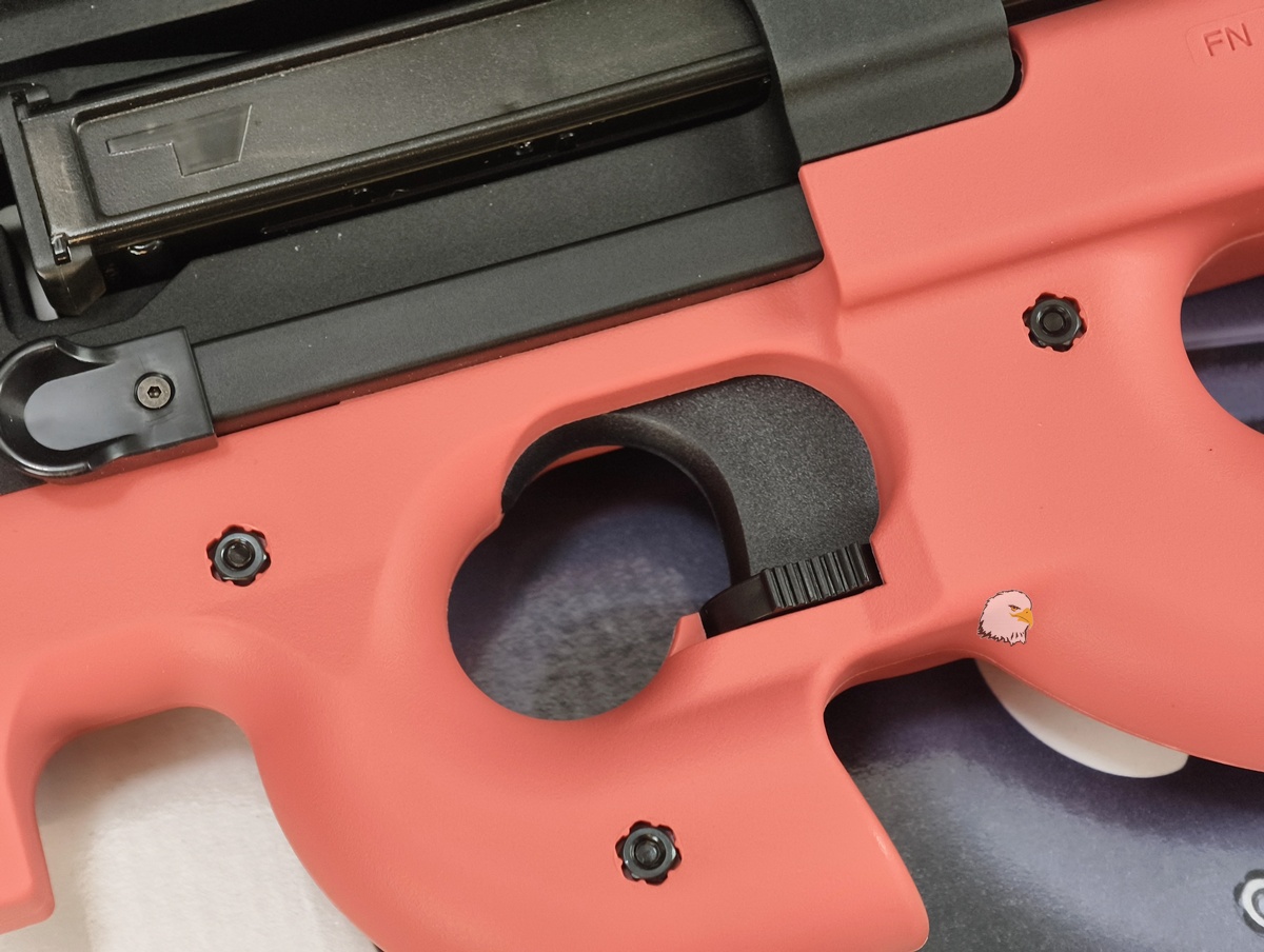 【翔準AOG】King Arms FN P90 粉色特別版 瓦斯槍 GBB KA-AG93PKFN 瓦斯衝鋒槍 Bullpup Pink 【翔準AOG】King Arms FN P90 粉色特別版 瓦斯槍 GBB KA-AG93PKFN 瓦斯衝鋒槍 Bullpup Pink