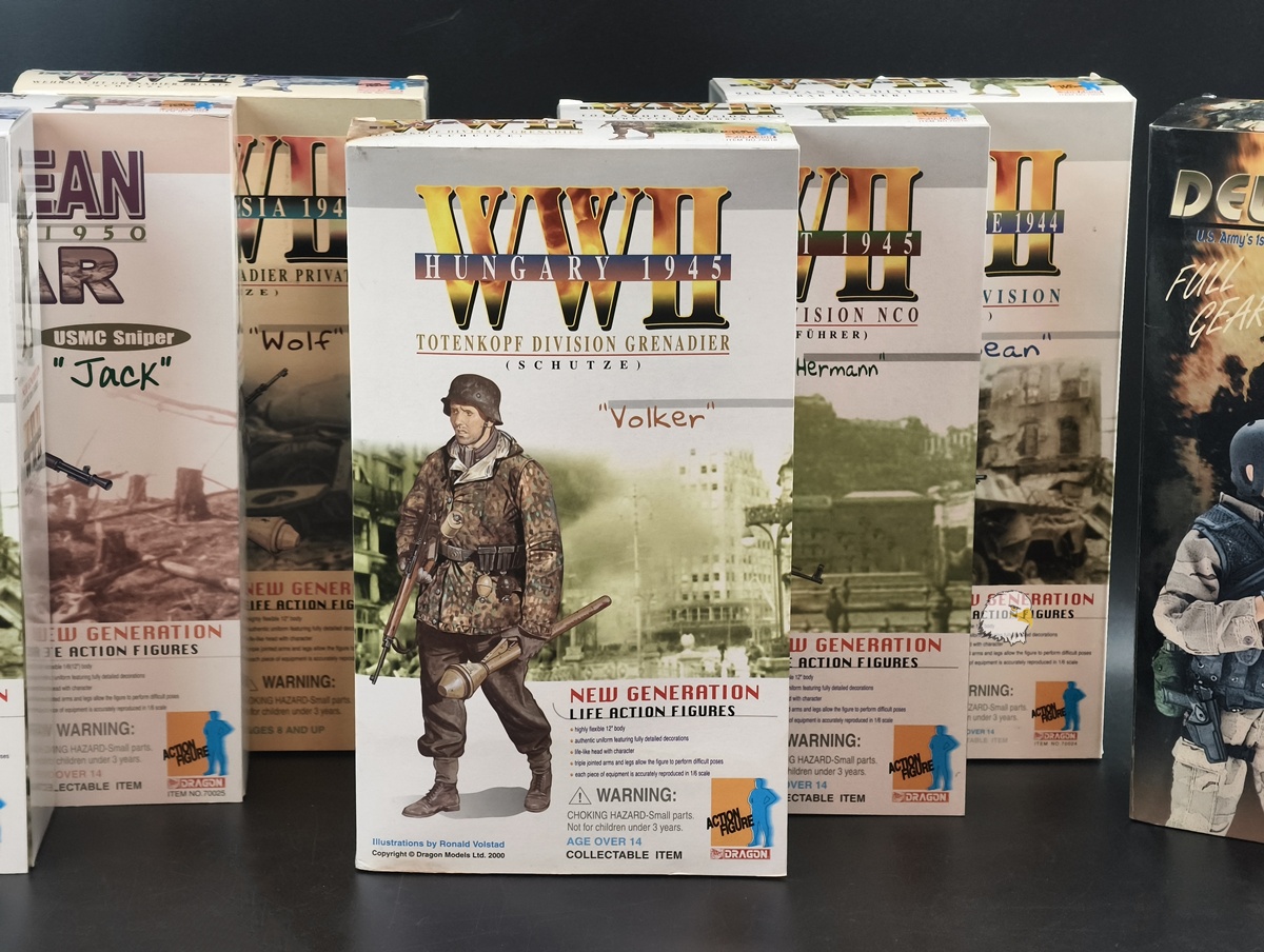 售完為止僅各一【翔準AOG】二戰公仔 Dragon Models、Dragon 1/6 公仔 WWII 人偶 軍事模型 軍事收藏 收藏模型德軍美軍 售完為止僅各一【翔準AOG】二戰公仔 Dragon Models、Dragon 1/6 公仔 WWII 人偶 軍事模型 軍事收藏 收藏模型德軍美軍