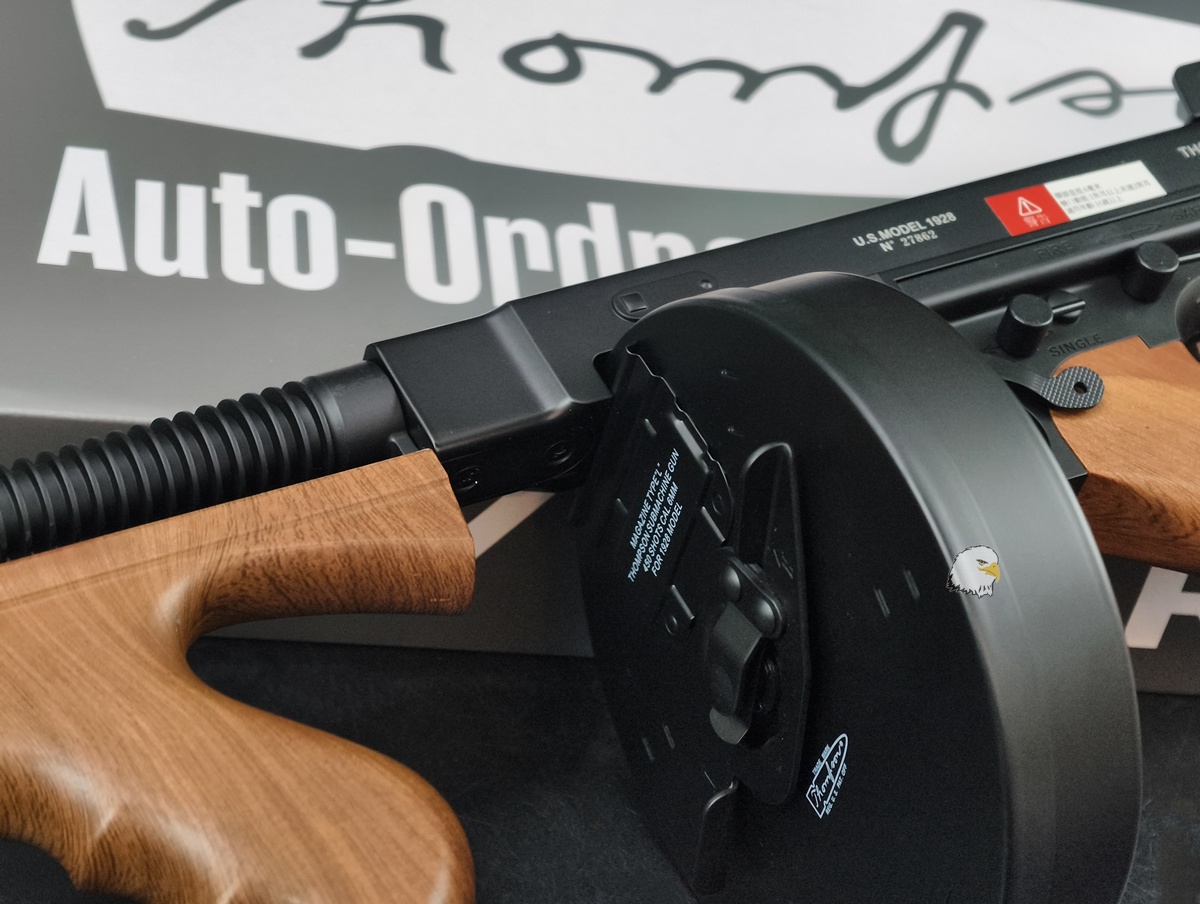 【翔準AOG】CYMA Thompson M1928/Chicago Type 復古電動槍CM.051 授權 AEG芝加哥打字機 【翔準AOG】CYMA Thompson M1928/Chicago Type 復古電動槍CM.051 授權 AEG芝加哥打字機