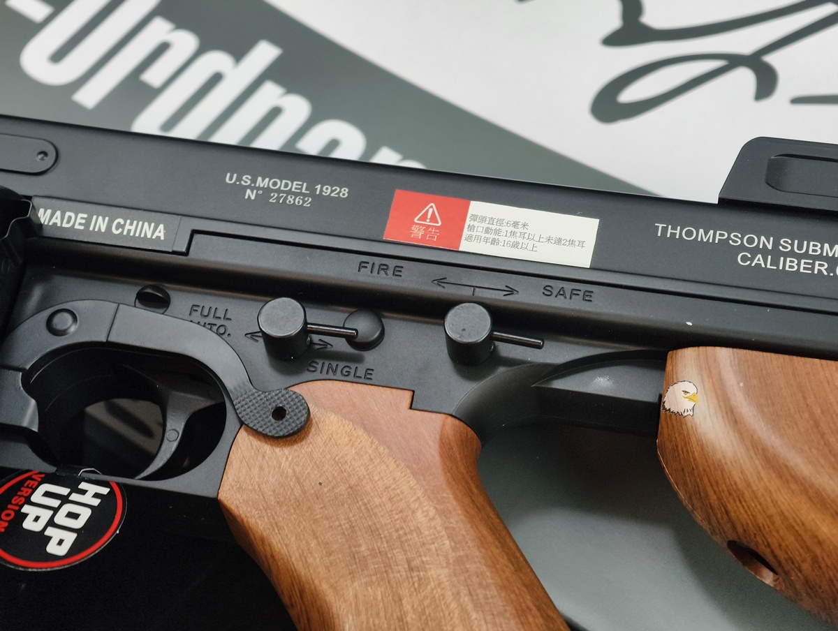 【翔準AOG】CYMA Thompson M1928/Chicago Type 復古電動槍CM.051 授權 AEG芝加哥打字機 【翔準AOG】CYMA Thompson M1928/Chicago Type 復古電動槍CM.051 授權 AEG芝加哥打字機