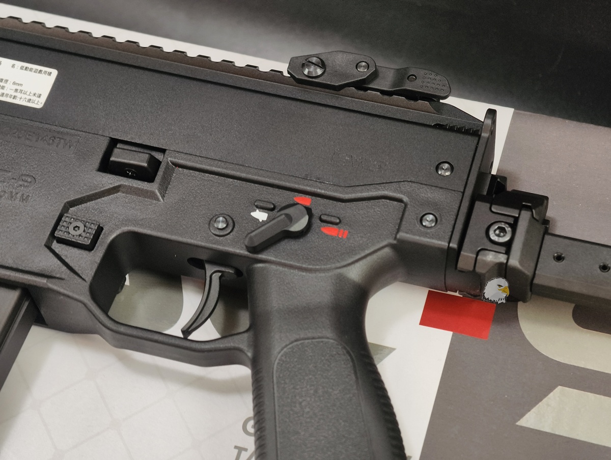 【翔準AOG】KWA TAC-9 GBB SMG 瓦斯衝鋒槍 D-06-05-011L 瓦斯槍 SMG氣動槍Airsoft PDW M-LOK 1913槍托 【翔準AOG】KWA TAC-9 GBB SMG 瓦斯衝鋒槍 D-06-05-011L 瓦斯槍 SMG氣動槍Airsoft PDW M-LOK 1913槍托