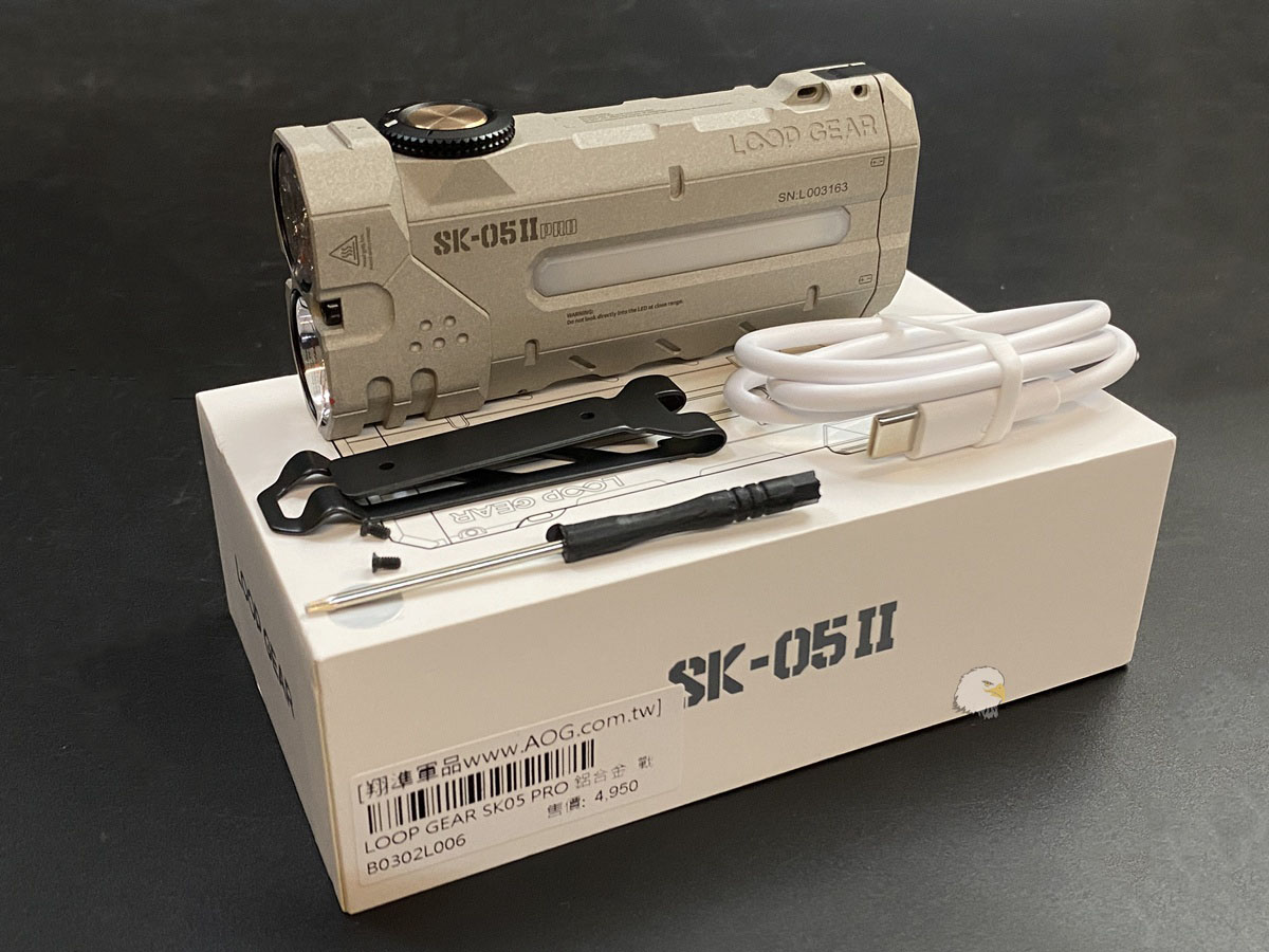 【翔準AOG】LOOP GEAR SK-05II PRO多功能 EDC 戶外手電筒B0302L006遠射+泛光雙光源5000流明 鋁合金戶外電筒 【翔準AOG】LOOP GEAR SK-05II PRO多功能 EDC 戶外手電筒B0302L006遠射+泛光雙光源5000流明 鋁合金戶外電筒