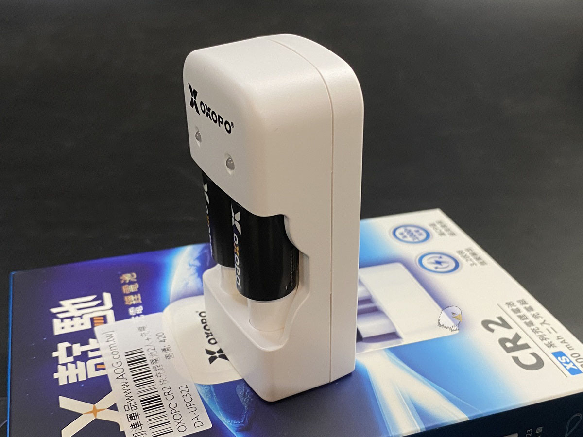 【翔準AOG】OXOPO XS系列 CR2 3.2V 快充鋰電池 2入+雙槽充電器 耐用 【翔準AOG】OXOPO XS系列 CR2 3.2V 快充鋰電池 2入+雙槽充電器 耐用