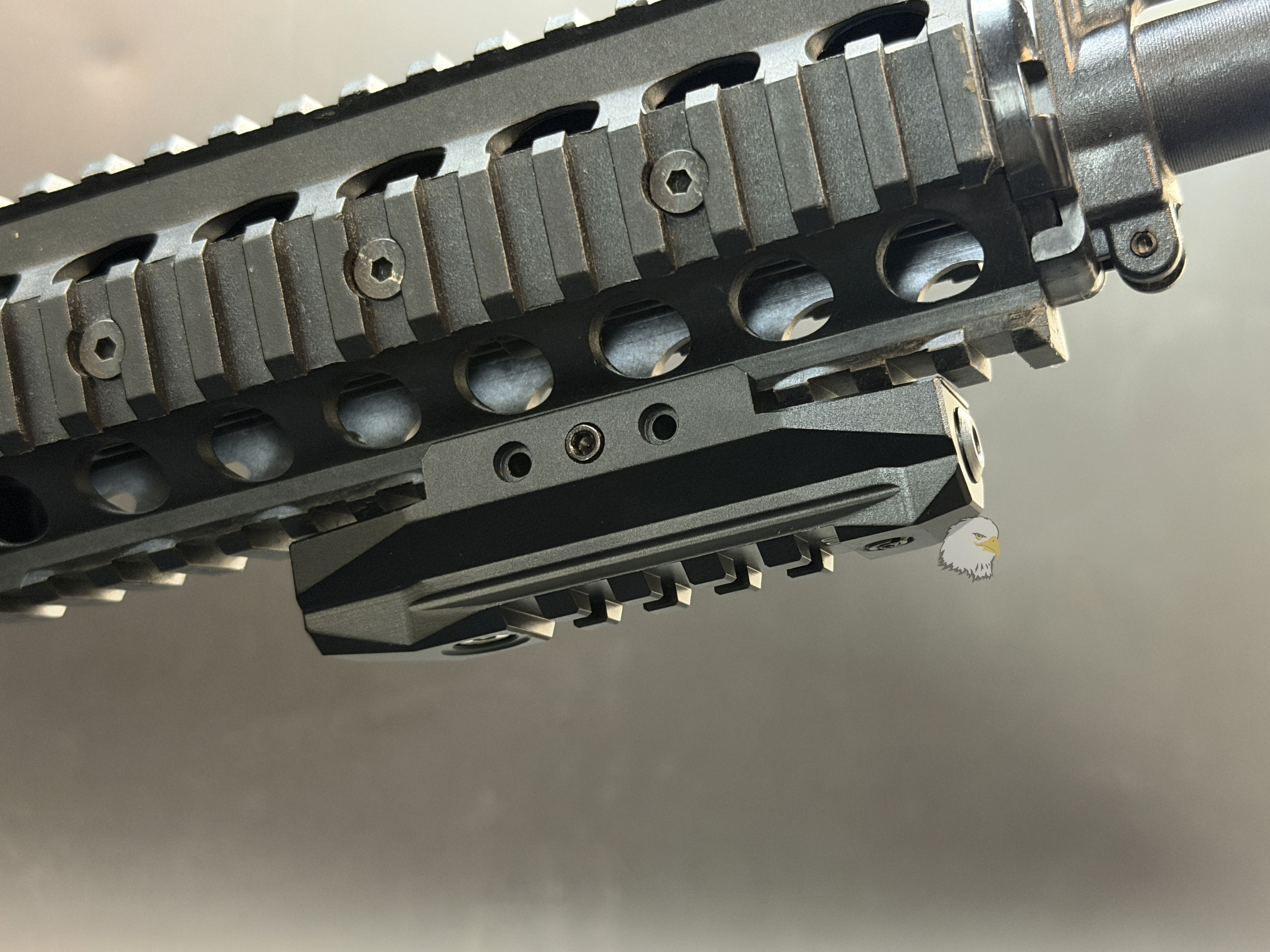 【翔準AOG】8823 魚骨版紅外線雷射瞄準器 B03012C 9cm 可充電 USB充電 22mm魚骨導軌 【翔準AOG】8823 魚骨版紅外線雷射瞄準器 B03012C 9cm 可充電 USB充電 22mm魚骨導軌