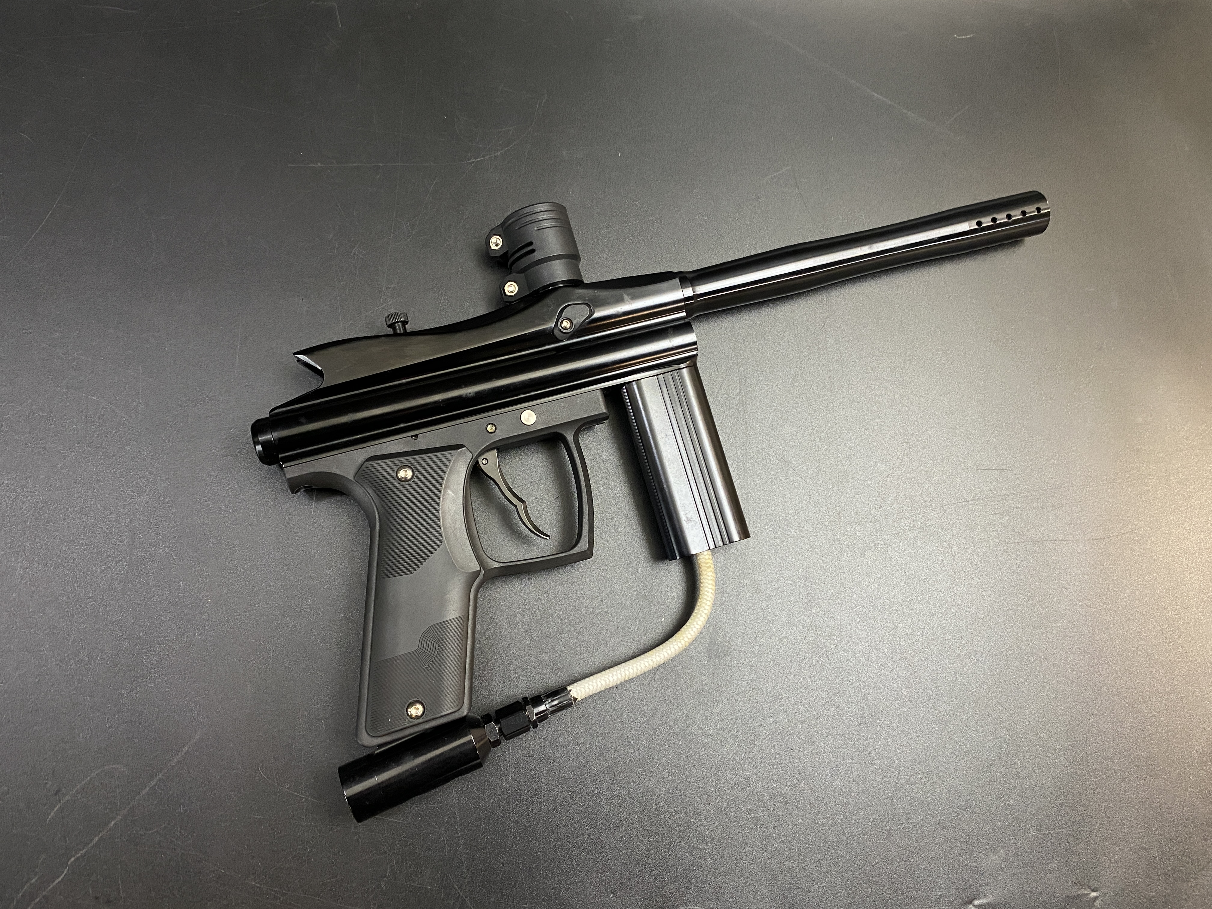售完為止【翔準AOG】長管漆彈槍 (黑色)長管式氣動發射器 黑色的機械式半自動漆彈槍殺肉品零件拆料 售完為止【翔準AOG】長管漆彈槍 (黑色)長管式氣動發射器 黑色的機械式半自動漆彈槍殺肉品零件拆料