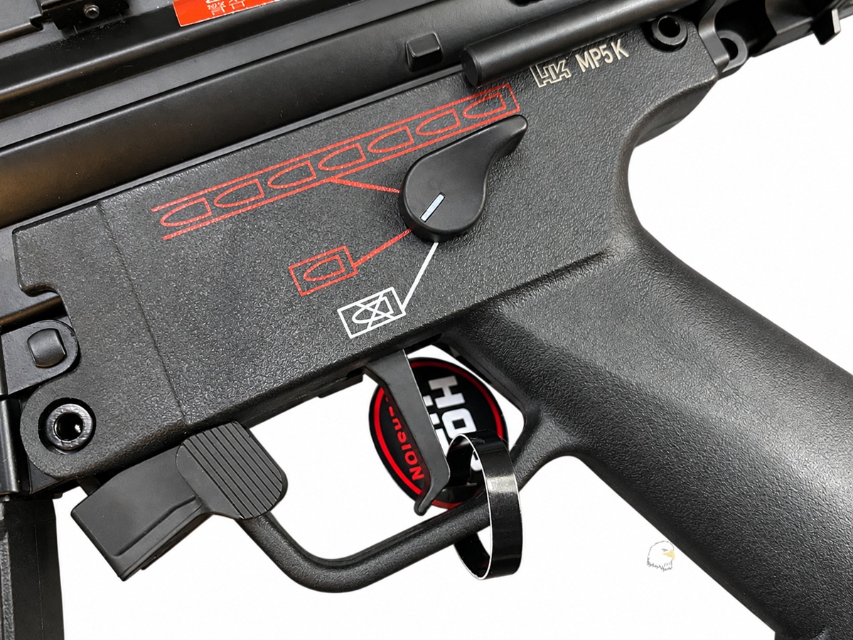 【翔準AOG】CYMA APSK M-LOK AEG 電動槍 黑色 DA-CM041K 伸縮式後托 MP5 戰術握把 【翔準AOG】CYMA APSK M-LOK AEG 電動槍 黑色 DA-CM041K 伸縮式後托 MP5 戰術握把